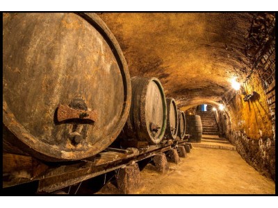 Дубовые бочки для выдержки дистиллятов